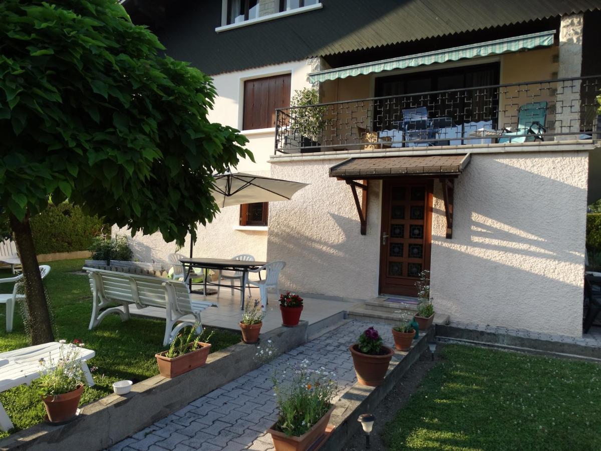 ユジーヌ Chez Laurette Et Louis Bed & Breakfast エクステリア 写真